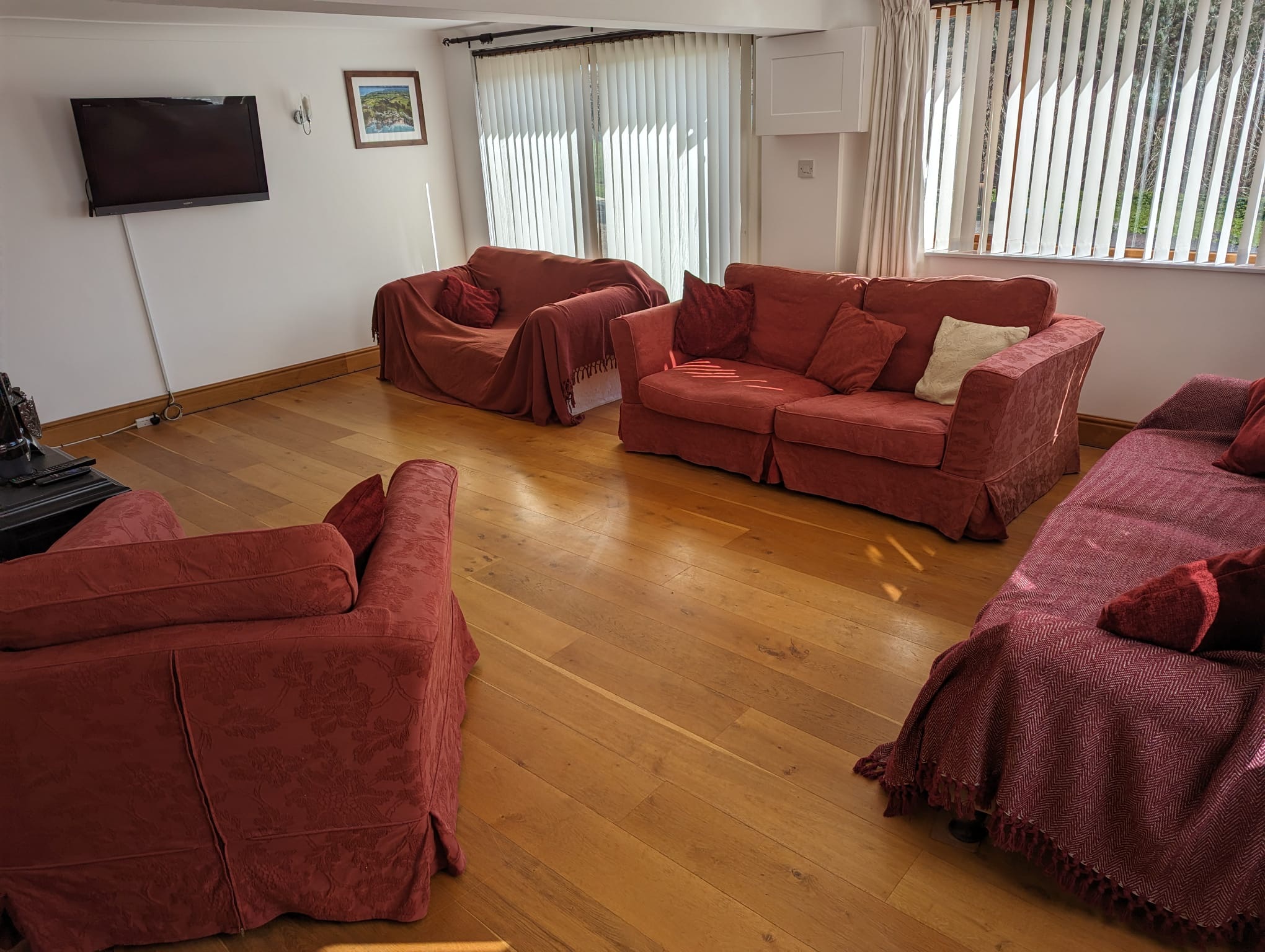 Spacious Living Room